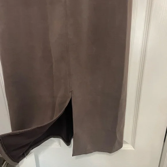 Lululemon Softstreme Brown Pencil Skirt - Picture 3 of 5